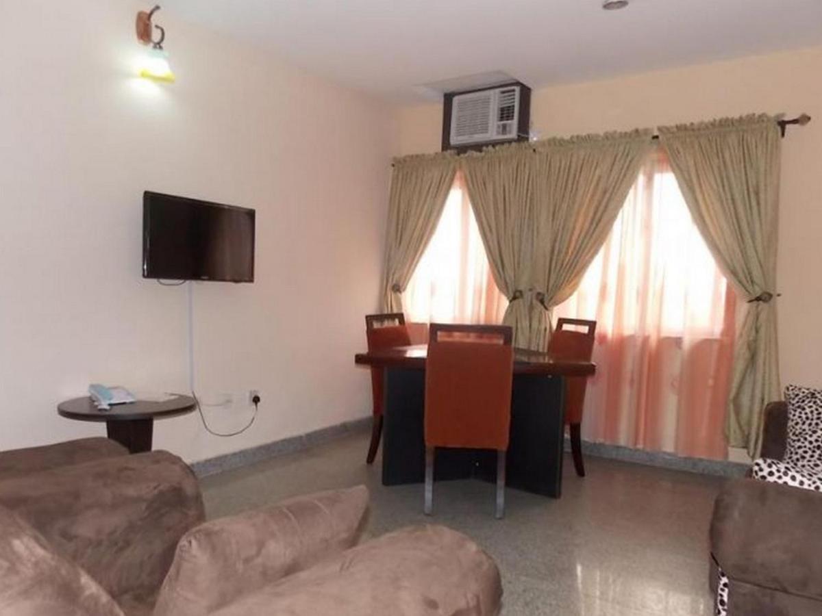 Room In Lodge - Ambience Hotels Abujahome For Leisure And Business Travellers Екстер'єр фото