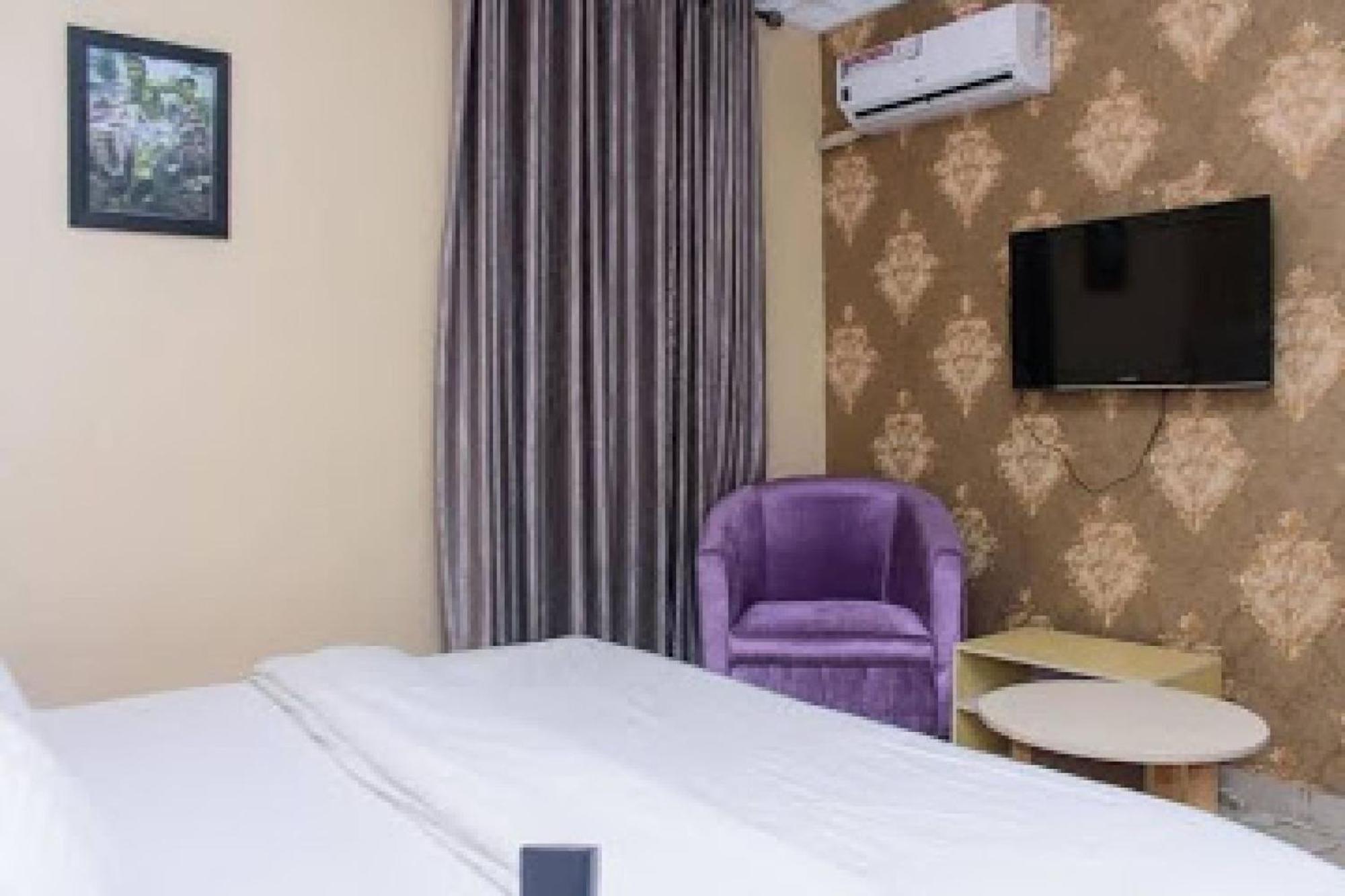 Room In Lodge - Ambience Hotels Abujahome For Leisure And Business Travellers Екстер'єр фото